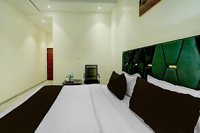 Deluxekhandaka Villa