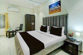 Deluxekhandaka Villa
