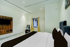Deluxekhandaka Villa