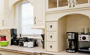 Arbour Crest by Grenadier Luxury suites