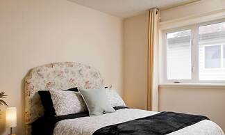 Arbour Crest by Grenadier Luxury suites