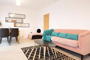 Quartz 2BR Apart With Garden NR Abbey Stadium