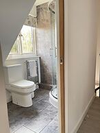 Tanzanite Ground Floor 2BR Apart Pet Friendly