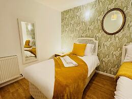 Peridot 2BR Ground Floor Aprt NR Addenbrookes