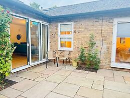 Peridot 2BR Ground Floor Aprt NR Addenbrookes