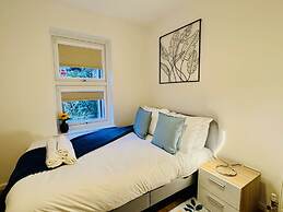 Peridot 2BR Ground Floor Aprt NR Addenbrookes