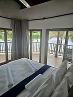 LIV - Unawatuna Beachfront Studio