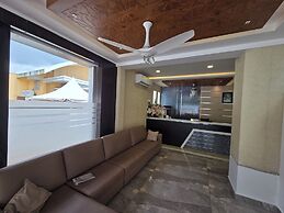 PetRose Business Hotel