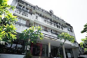 Nusa Dua Moon Hotel