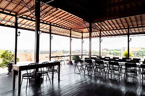 Nusa Dua Moon Hotel