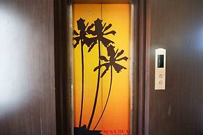 Nusa Dua Moon Hotel