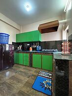 Three Brothers Apartments and Hotel