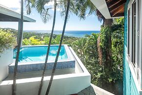 Top Ridge Views 2 Bedroom Home