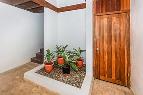 Top Ridge Views 2 Bedroom Home