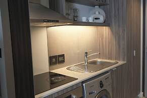 Stylish 1-br at Foreshore Place, Beach Access