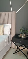 Glitz & Glam Guesthouse
