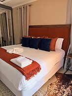 Glitz & Glam Guesthouse