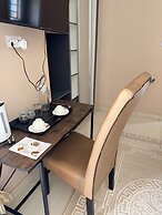 Glitz & Glam Guesthouse