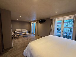 Chateau Montchenot Hotel de Cielo