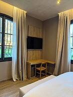 Chateau Montchenot Hotel de Cielo