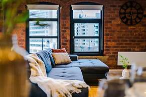 Modern 2-bed Flat in Central Leeds - Sleeps 6