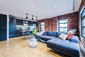 Modern 2-bed Flat in Central Leeds - Sleeps 6