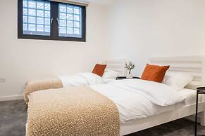 Modern 4-bed Apartment Leeds Business District
