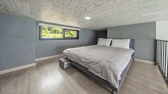 Yeosu Bokja Spa Pension