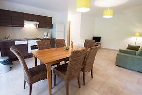 Apartment in Montauroux With Pool & Forest Views