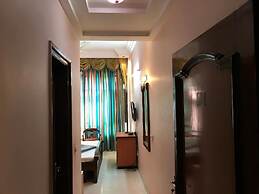Hotel D R International
