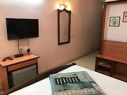 Hotel D R International