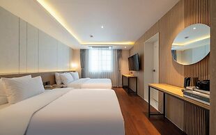 Busan Yongho-dong Athena Hotel