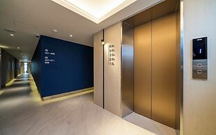 Busan Yongho-dong Athena Hotel