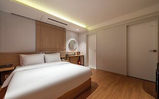 Busan Yongho-dong Athena Hotel