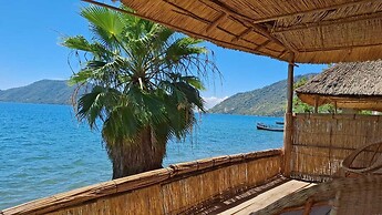 Anake Lodge