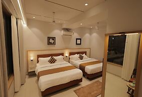 Balaji Hotel