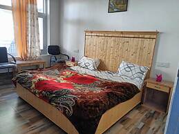 Hotel Satya