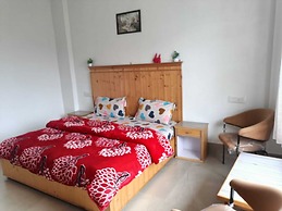 Hotel Satya