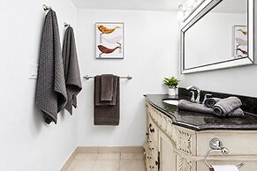 Saint Lawrence Suites