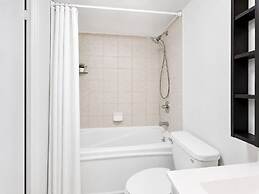 Saint Lawrence Suites
