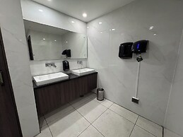 Vaishnavi Beacon Hotel Patna