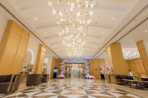 Orana Hotel and Convention