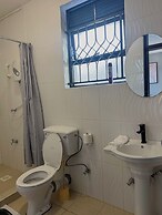 Vee Serviced Apartments & Hotel