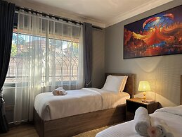 Vee Serviced Apartments & Hotel