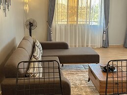Vee Serviced Apartments & Hotel