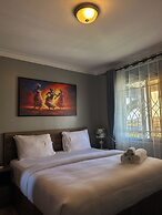 Vee Serviced Apartments & Hotel