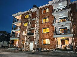 Vee Serviced Apartments & Hotel