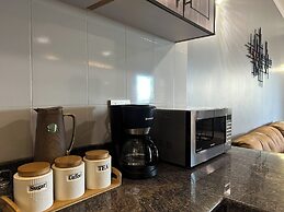 Vee Serviced Apartments & Hotel