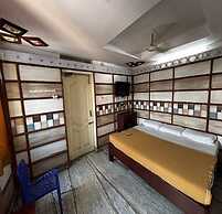 MJ Gust House