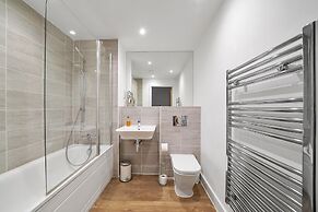 Kennet House 2 Bed and 2 Bath Apt. 7